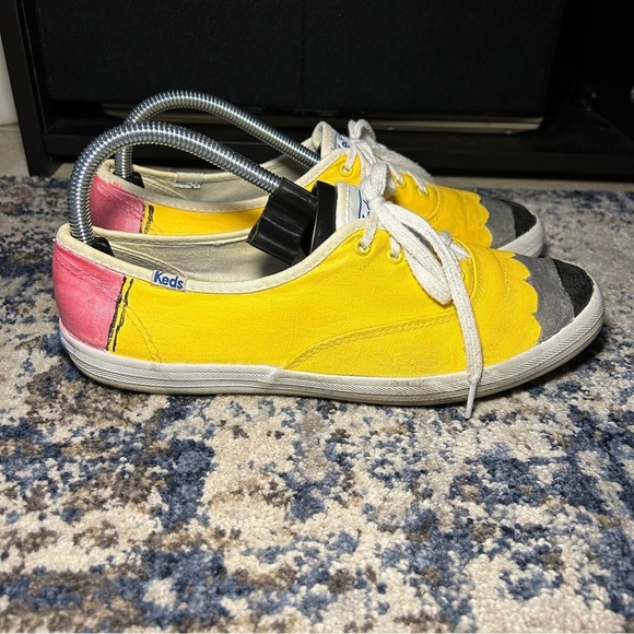 Keds Dream Foam No. 2 Pencil Hand-Painted Lace-Up Sneakers Size 9 Wide - Picture 1 of 11